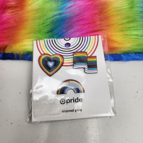 Target Pride LGBTQ+ Rainbow Faux Fur Festival Wrap Scarf & Enamel Pins NEW - Picture 2 of 6